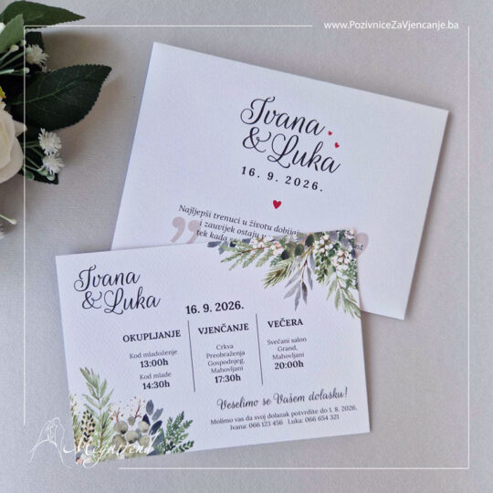 Prikaz pozivnice sa herbalnim ilustracijama i modernim rasporedom teksta na bijelom mat reljefnom papiru. Uz pozivnice stiže i koverta napravljena od iste vrste papira, manje gramaže i štampom teksta i herbalnih ilustracija.